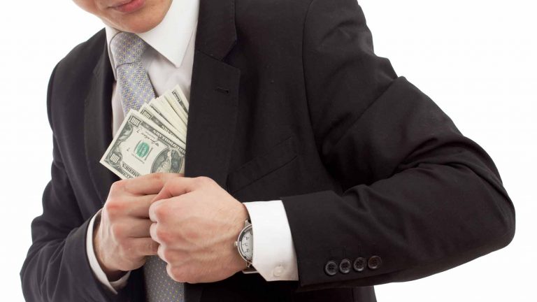 Slovenija je država, kjer dokazano veljajo dvojna pravila