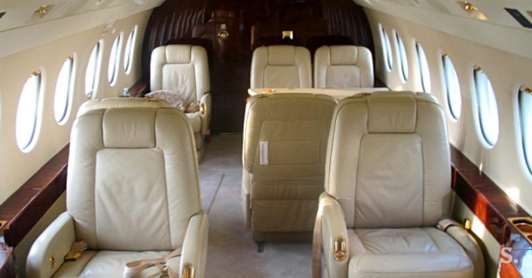 Ko je Slovenija na okopih, gre glavni vladni pogajalec na izlet